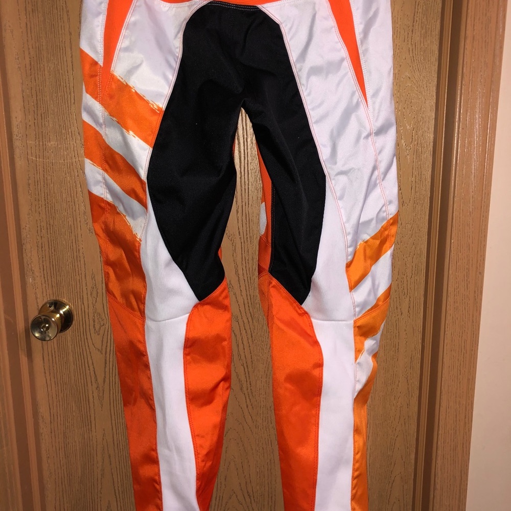 Fly racing pants